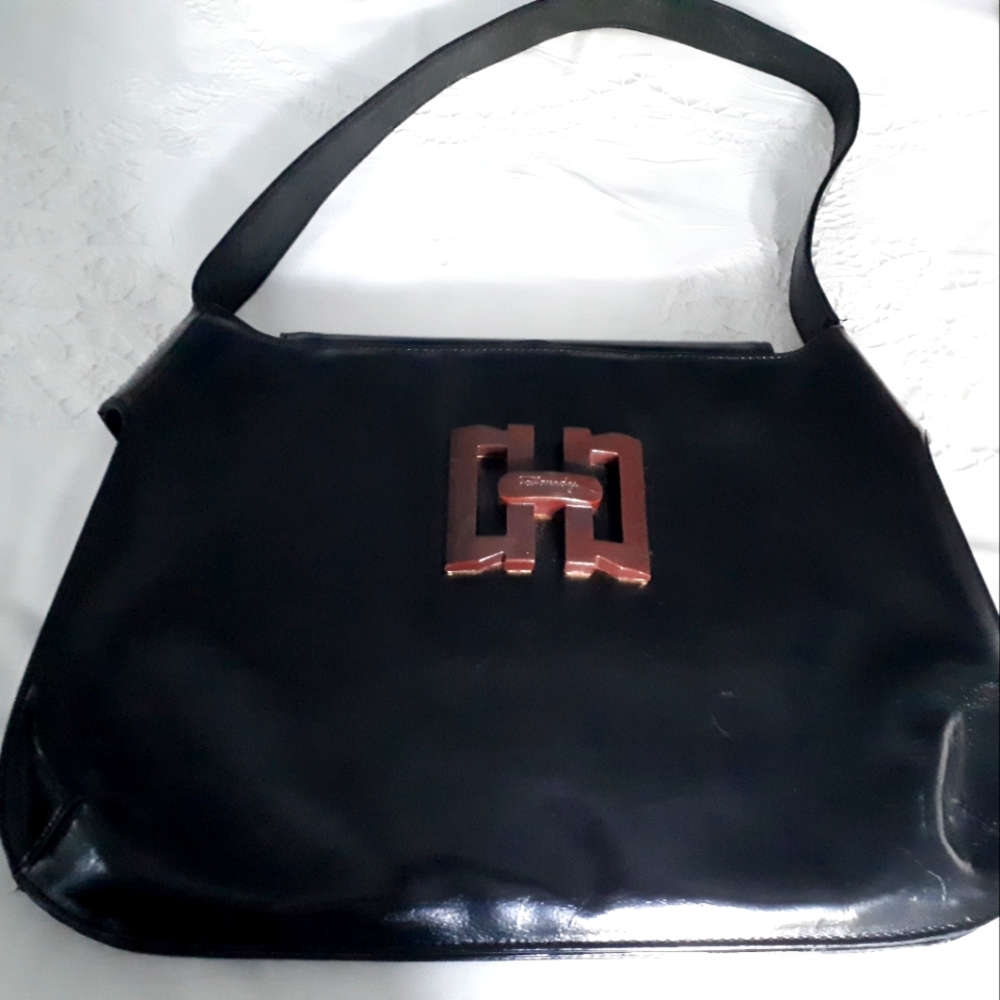 Vintage black leather handbag